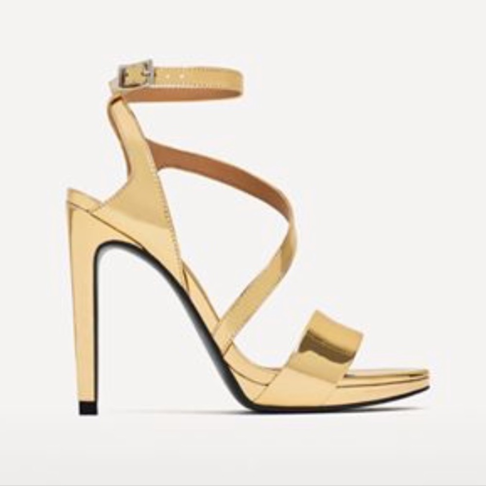 NWT Zara golden heels